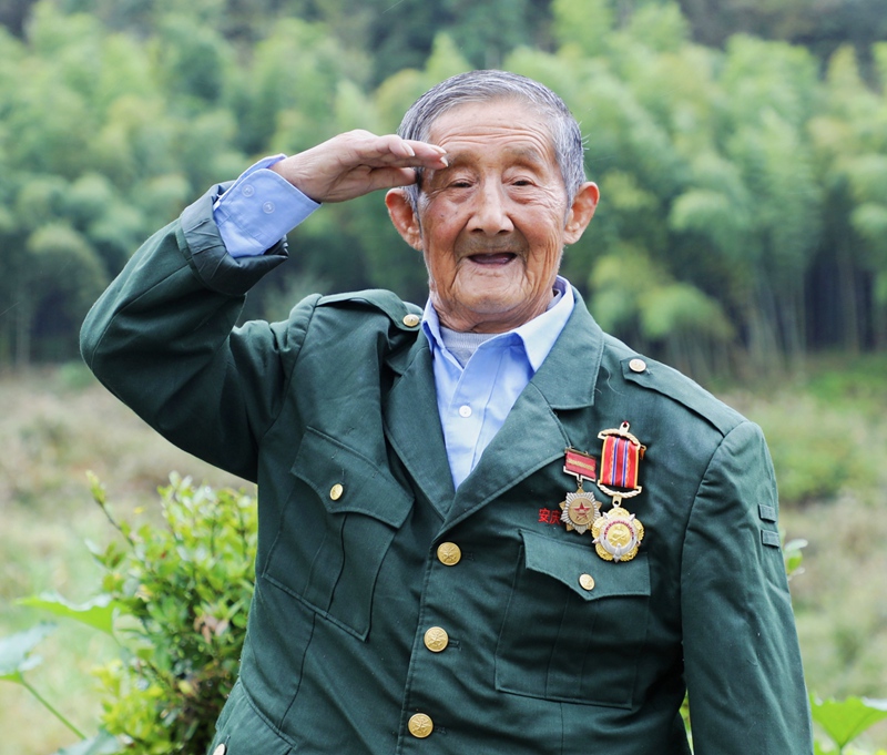 【网络中国节·重阳】郭远启：一腔英雄血，卸甲归园田